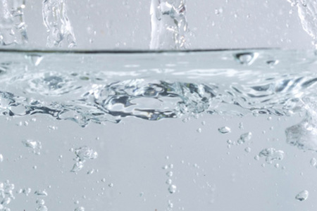 水3